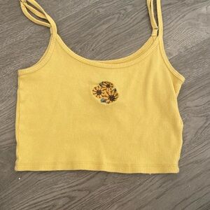 Hollister yellow crop top with flowers size small good condition